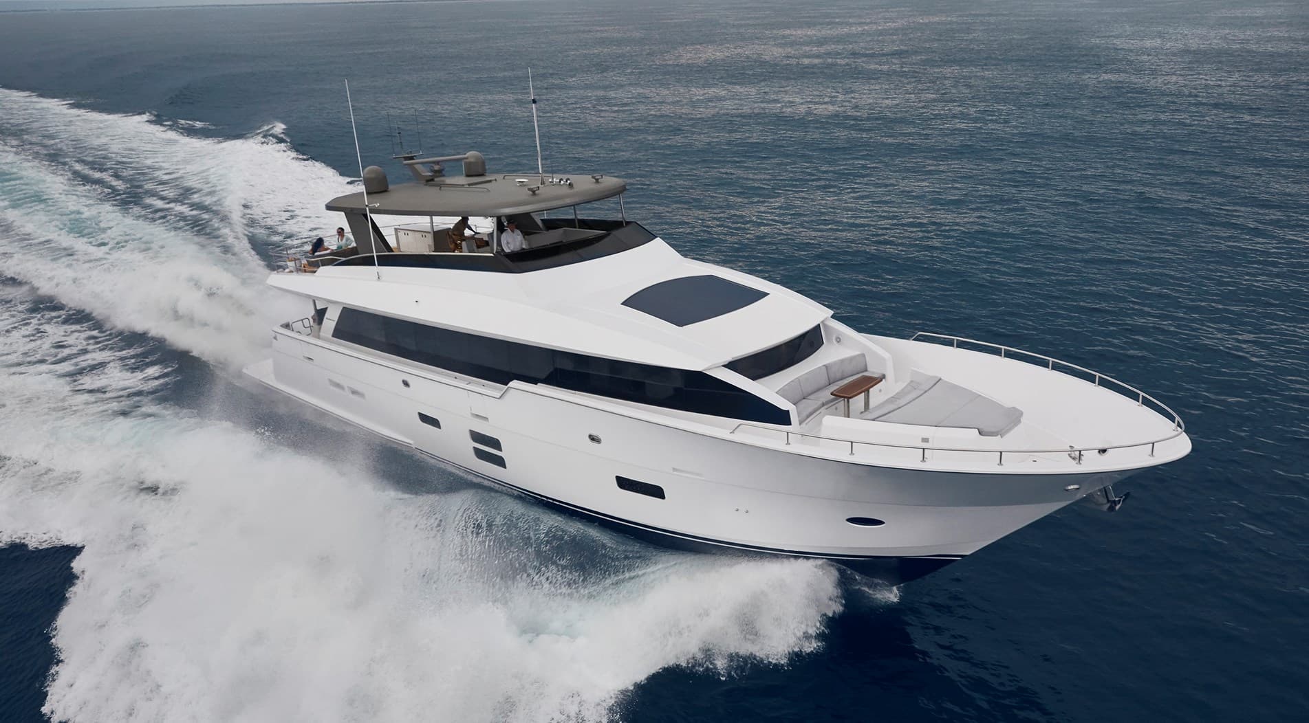Hatteras M90 Panacera — photograph 2