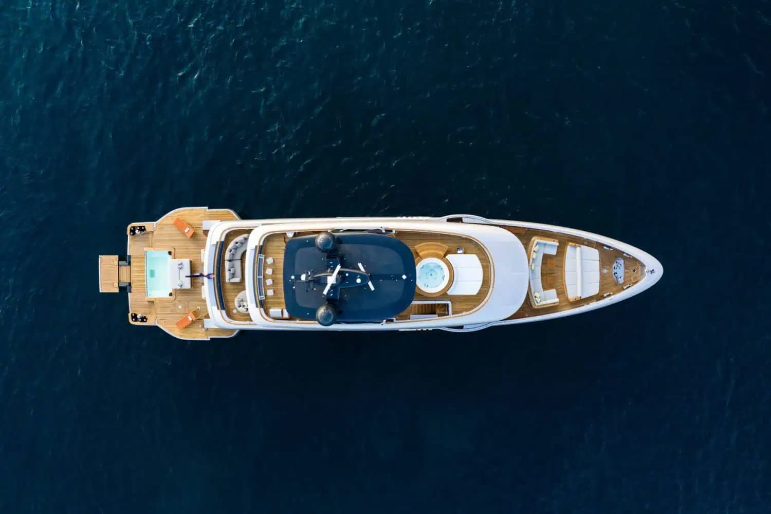 Benetti Oasis 40M