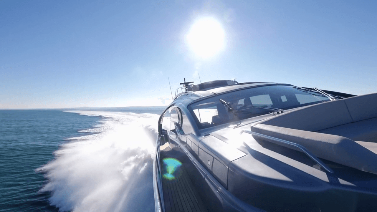 Pershing 8X